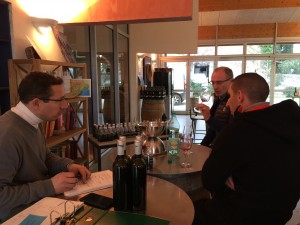 Dégustation et assemblage pour les cuvées Cabernet et Paradoxe